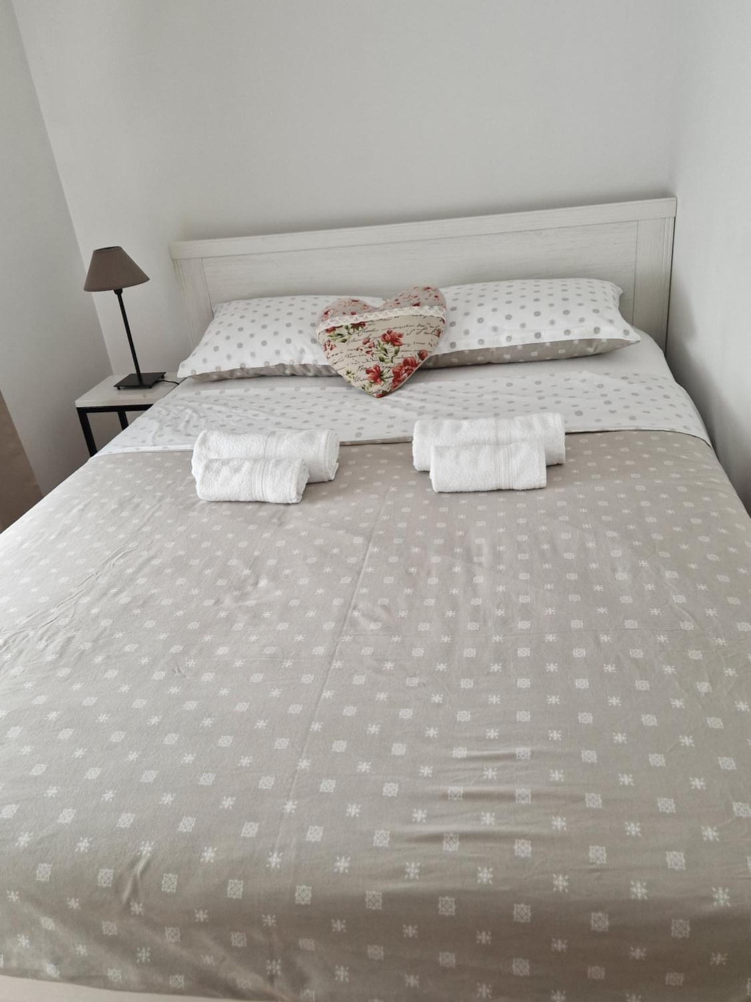 Apartment Rose Сесвете Екстер'єр фото
