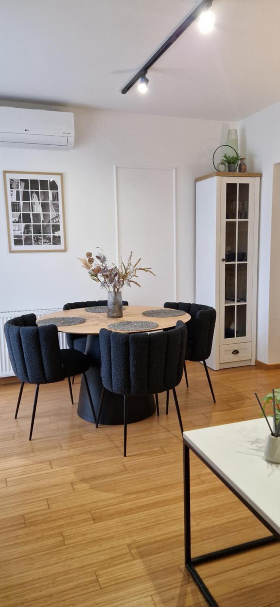 Apartment Rose Сесвете Екстер'єр фото